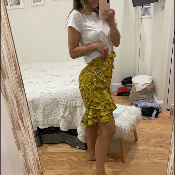 Revolve/Tularosa midi day/work wrap skirt - Picture 3 of 3